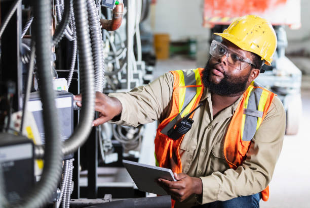 Best Electrical Contractors for Businesses  in Raytown, MO